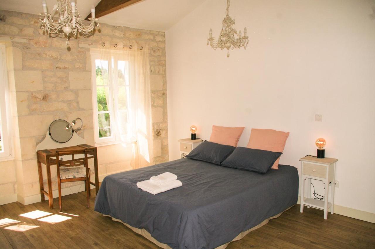 Apartment Entre Pierre Et Bois Saint-Savinien